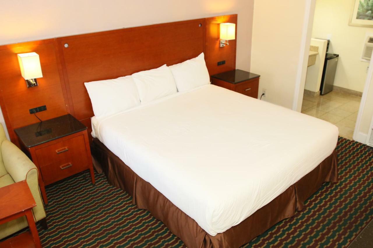Town And Country Inn Santa Maria  Dış mekan fotoğraf